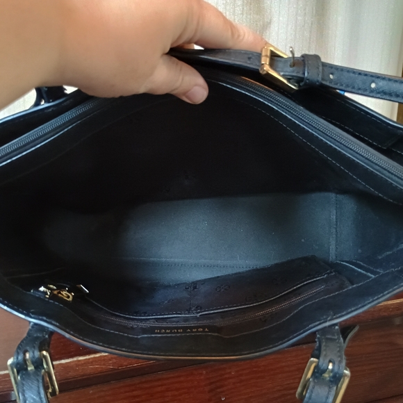 Tory Burch York Buckle Tote - Picture 6 of 6